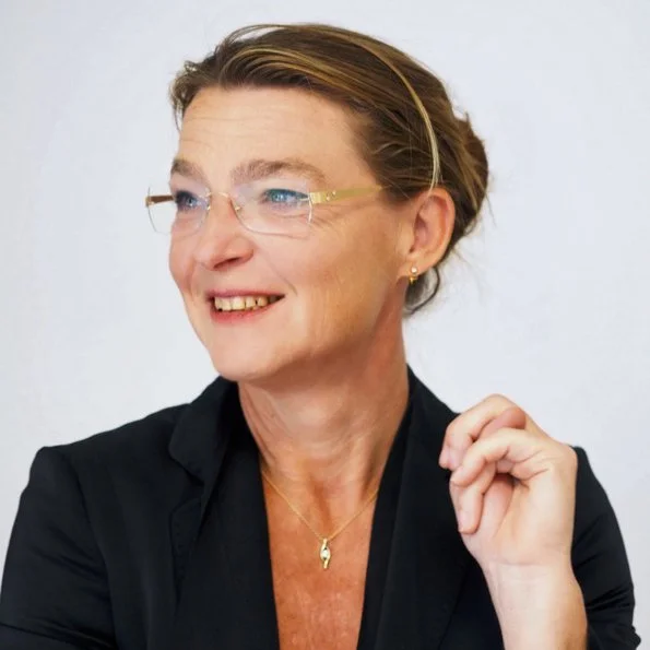 Porträt von Dr. Ramona Eden